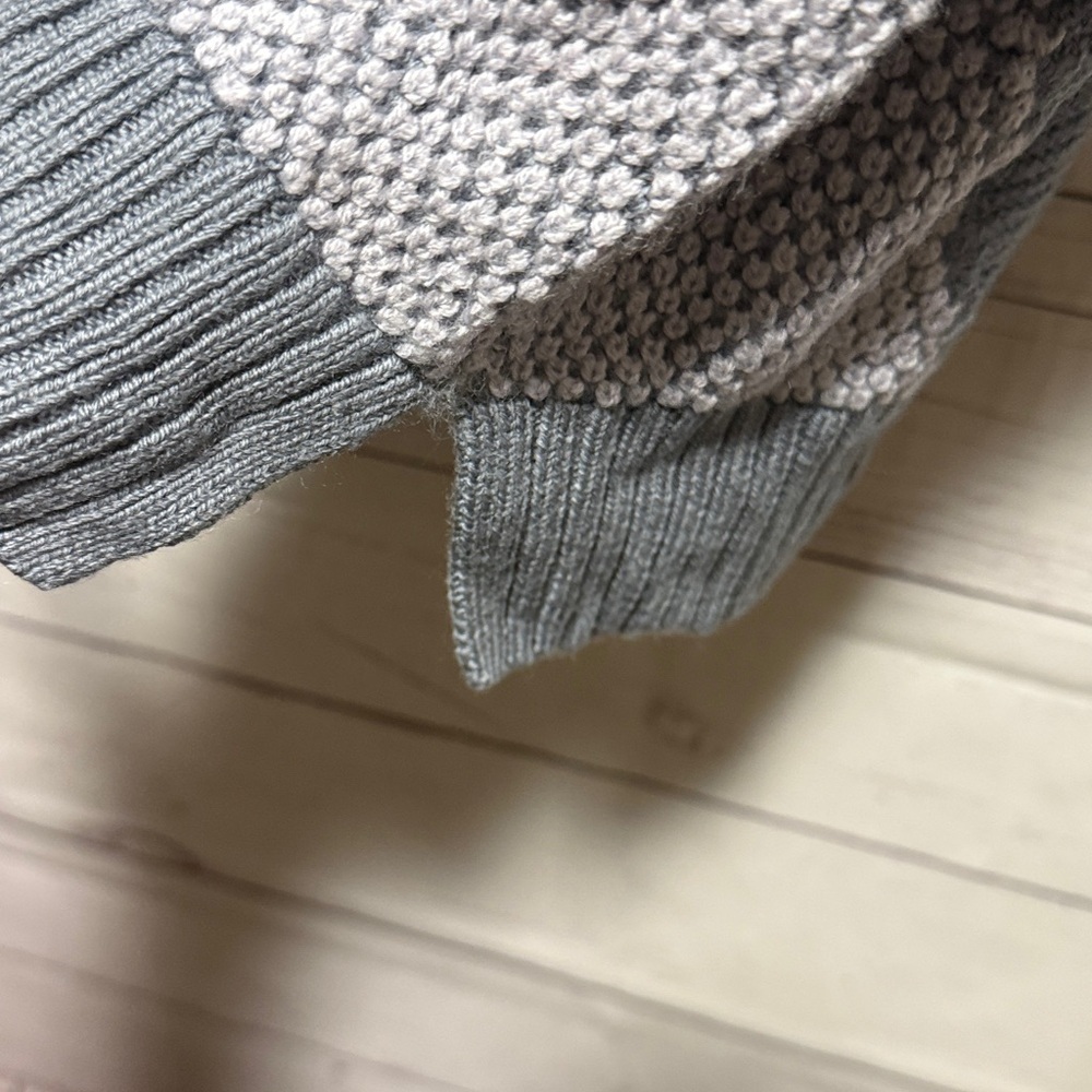 Lululemon Sweater - Picture 7 of 7